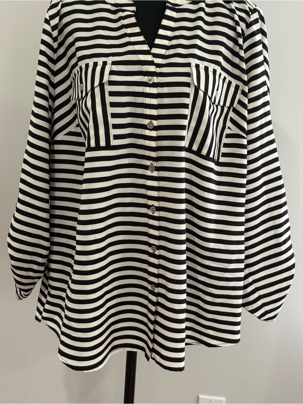 Notations Woman 2X Black & White Striped Button Front Blouse 727 - Picture 3 of 8